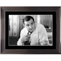 Affiche encadrée Noir et Blanc: Les tontons Flingueurs - Lino Ventura - 50x70 cm (Cadre Glascow)